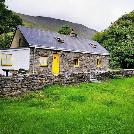Skelligs Coast, Ring Of Kerry * Cahersiveen