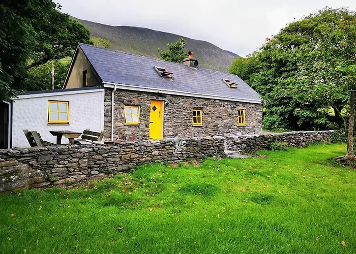 Skelligs Coast, Ring Of Kerry * Cahersiveen